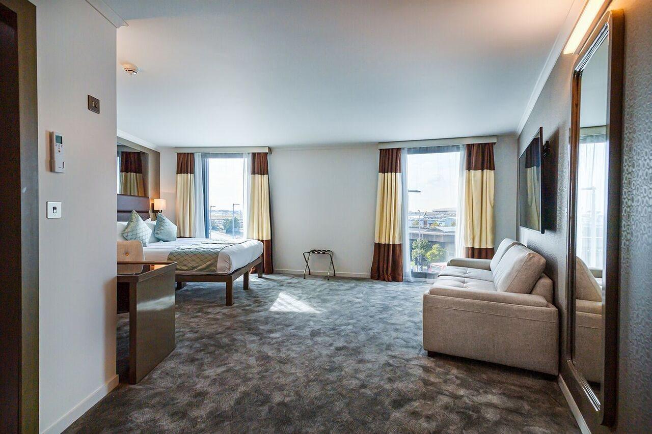 Atrium Heathrow Hotel 4*