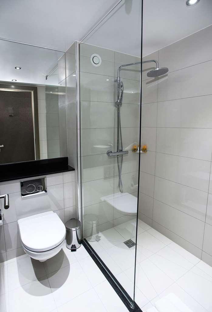 Atrium Heathrow Hotel