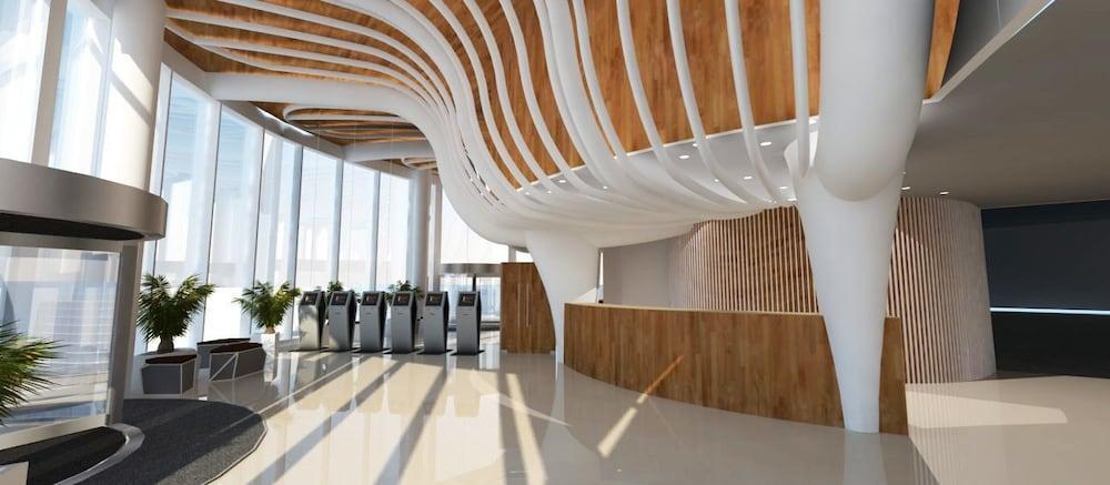 Atrium Heathrow 4*